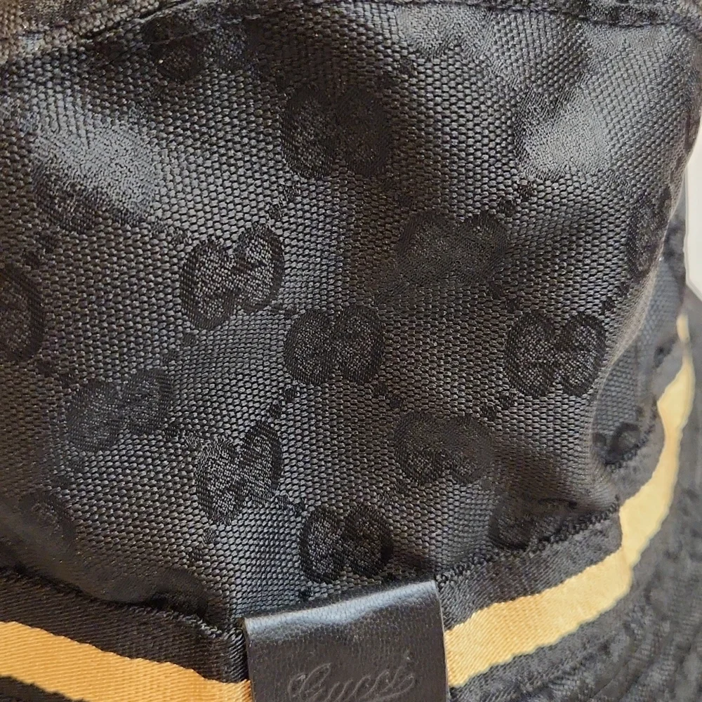 Authentic GUCCI Black Bucket Hat - Picture 4 of 8